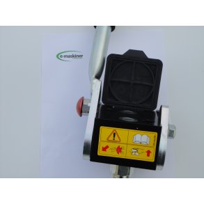 MultiFaster hunpart 2P208 2 outlet 1/2